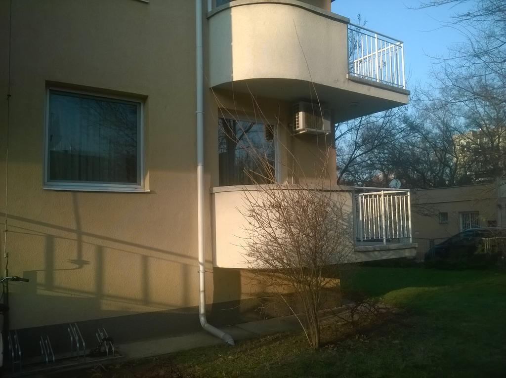 Lara Apartman Debrecen Exterior foto